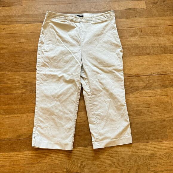 Ann Taylor cream capri mid rise  pants size 10 b11 - Picture 1 of 3